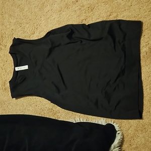 Black Lululemon athletic top